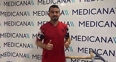 Sivasspor'un yeni transferi Emrah Başsan sağlık kontrolünden geçti