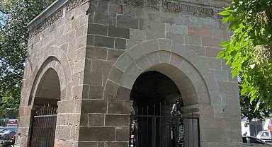 Suya Kanmış Hatun Türbesi'nde 'online' açılış ve tanıtım yapılacak