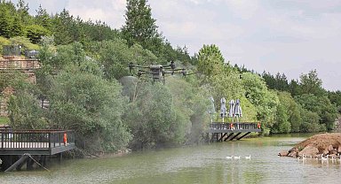 Tarımdan sonra sinek ilaçlamasında da drone devri