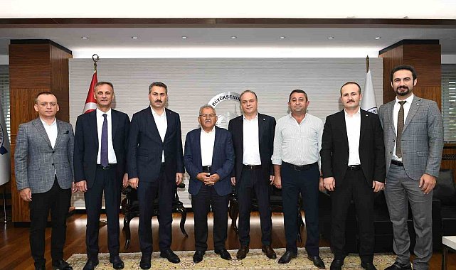 Başkan Büyükkılıç'a Tokat heyetinden ziyaret