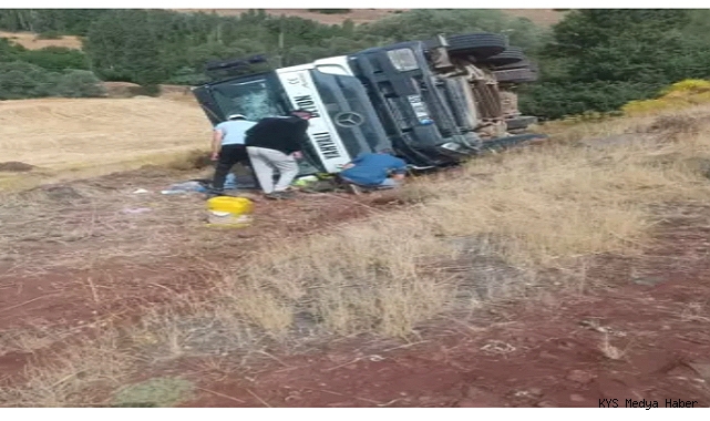 Beton mikseri devrildi: 1 yaralı