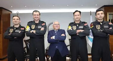 SOLOTÜRK’ten Başkan Büyükkılıç’a ziyaret