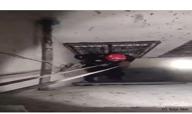 Kayseri itfaiyesi, havalandırma boşluğunda mahsur kalan kediyi kurtardı