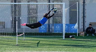 Kayserispor U-17 futbolcusu Ünlü: İyi bir kaleci olmak istiyorum