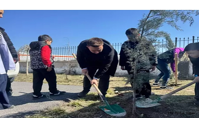 Büyükşehir’den özel çocuklarla ağaç dikim etkinliği