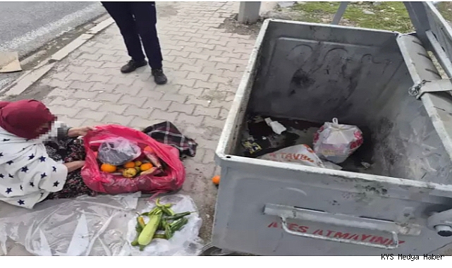 Çöpten eşya topluyormuş gibi duygu sömürüsü yapan 2 dilenci yakalandı