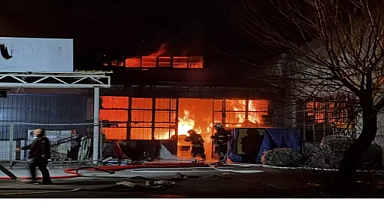 Kayseri’de mobilya atölyesinde yangın