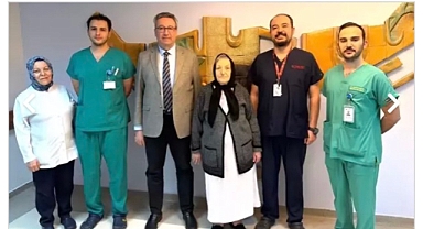 Kayseri'de 72 yaşındaki hastanın kalça çevresinden 3,7 kiloluk tümör çıkarıldı